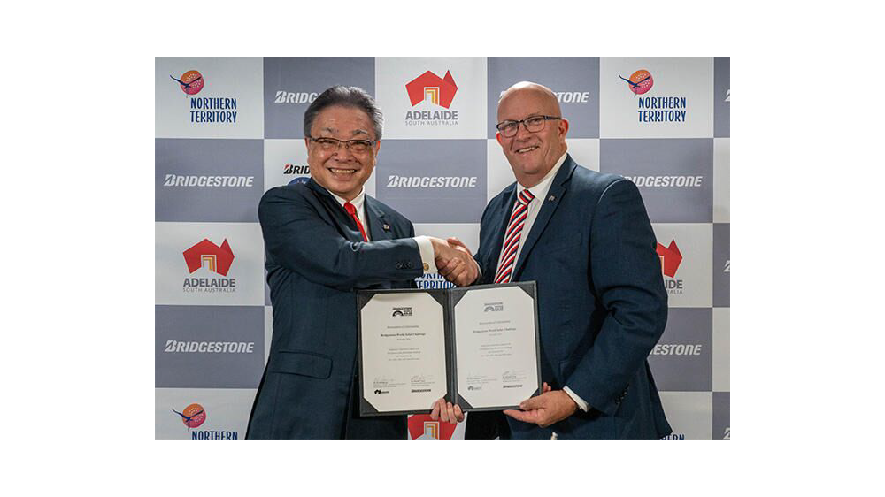 David Ridgway, South Australian Minister for Trade, Tourism and Investment (right), Masaaki Tsuya, Chairman of the Board, Chief Executive Officer and Representative Executive Officer, Bridgestone Corporation (left)